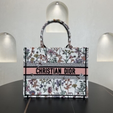 Christian Dior Shopping Bags